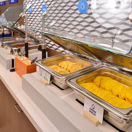 Holiday Inn Express Hotel & Suites Greensboro-East By Ihg Екстер'єр фото