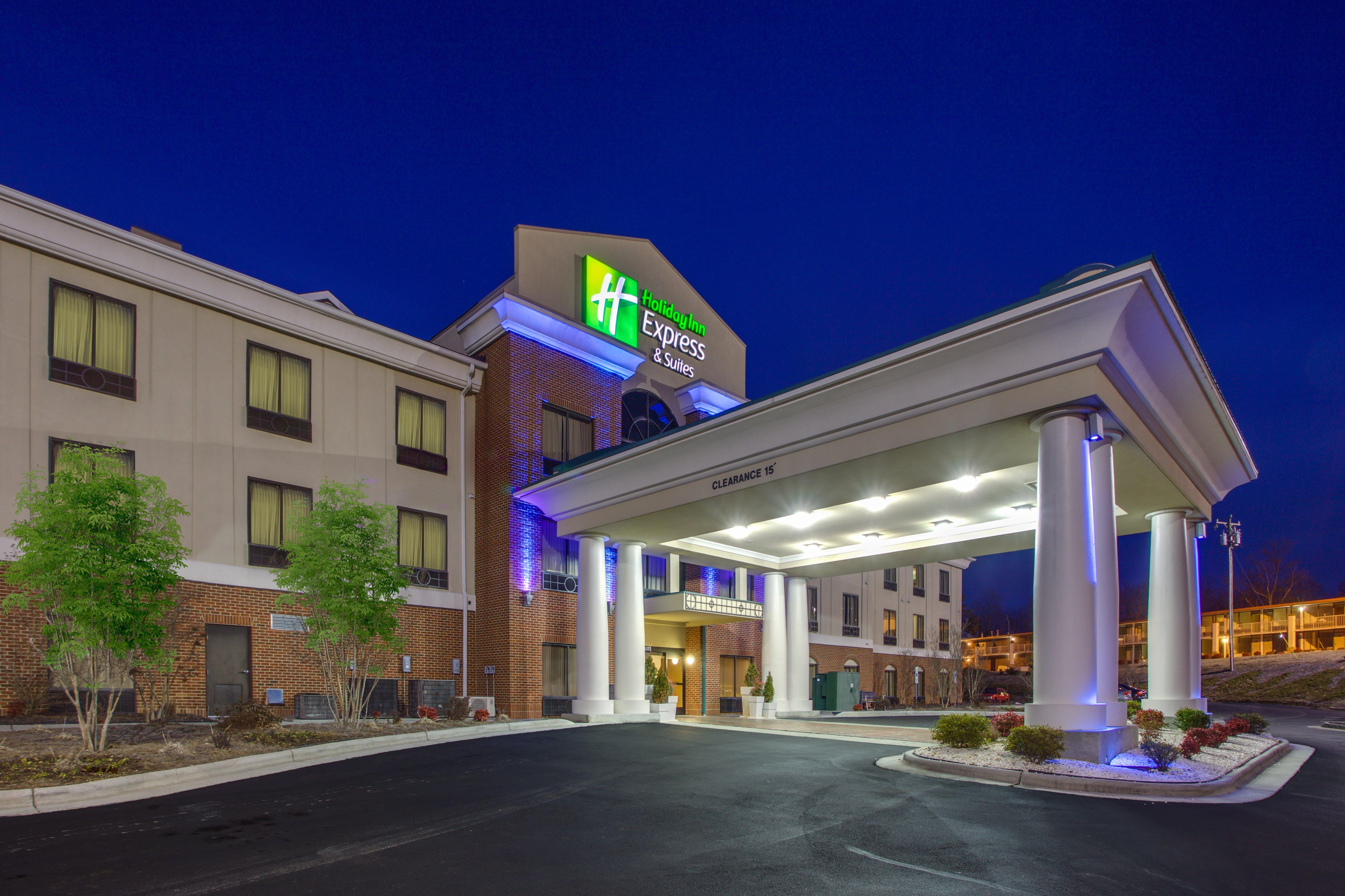 Holiday Inn Express Hotel & Suites Greensboro-East By Ihg Екстер'єр фото