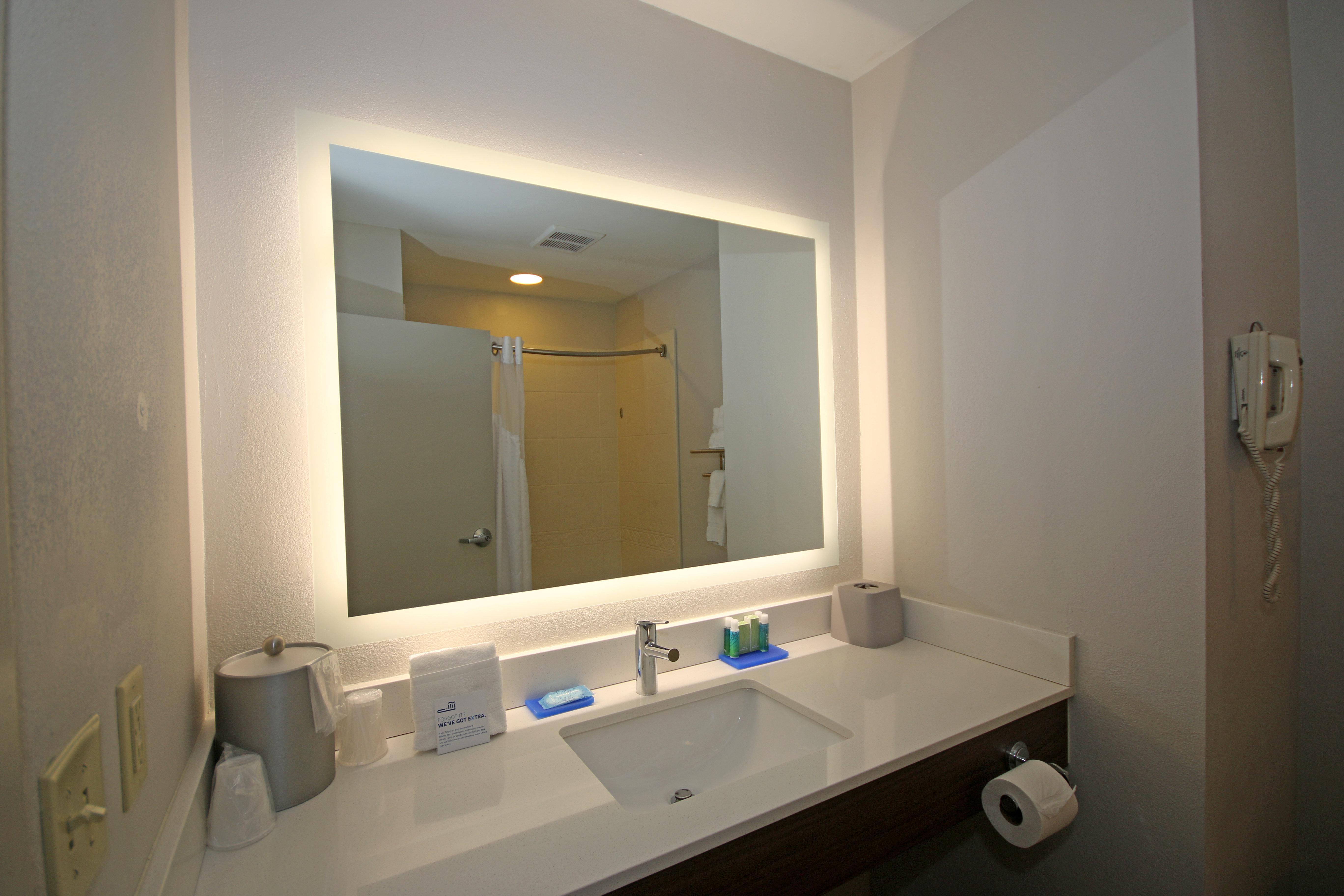 Holiday Inn Express Hotel & Suites Greensboro-East By Ihg Екстер'єр фото